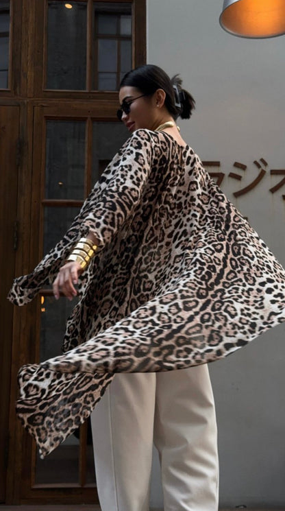 Leopard cape